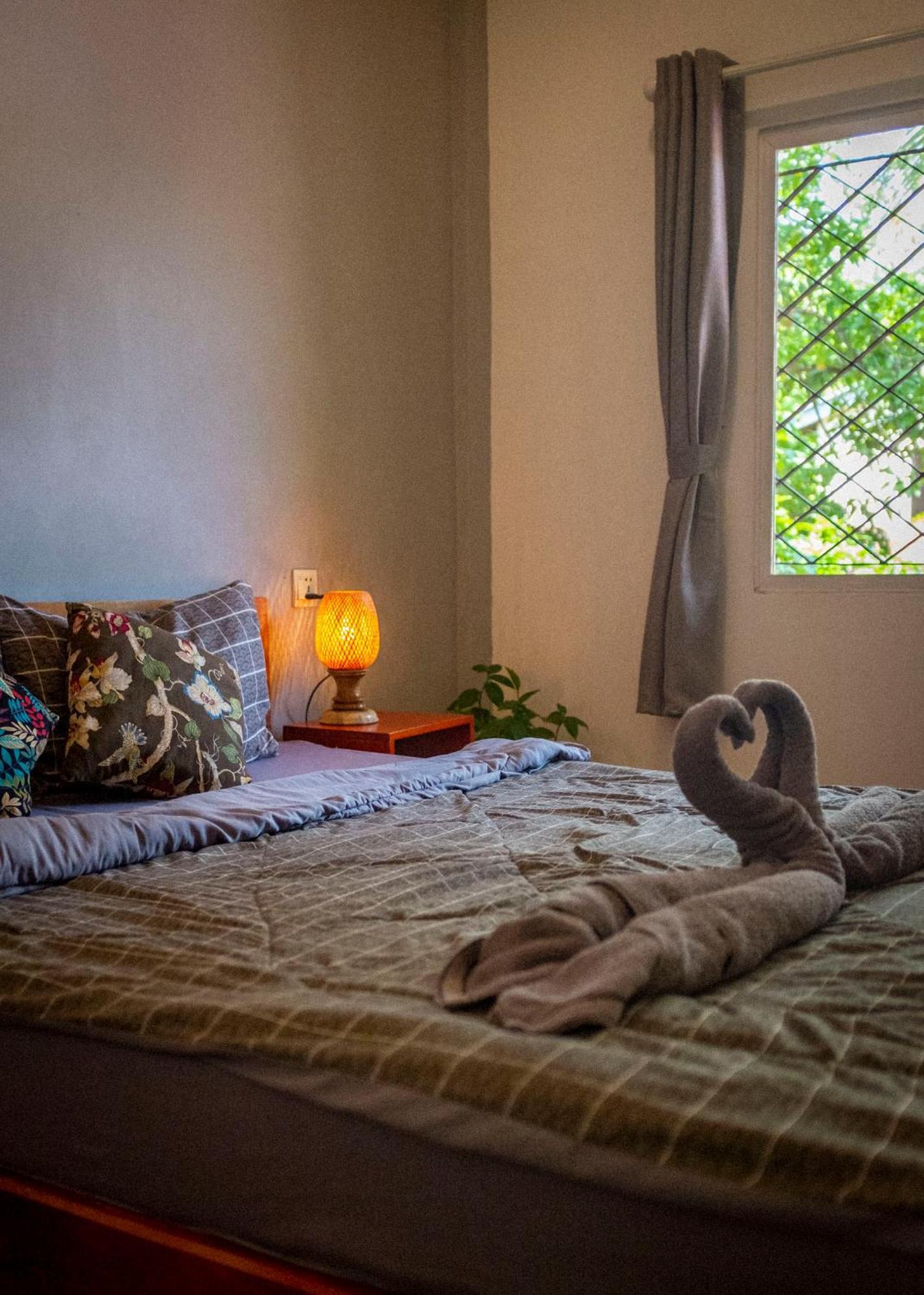 Monkey Republic Kampot Hotel Szoba fotó
